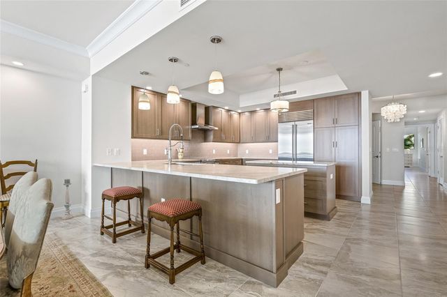 795 COLLANY ROAD 205, St Petersburg, FL 33715