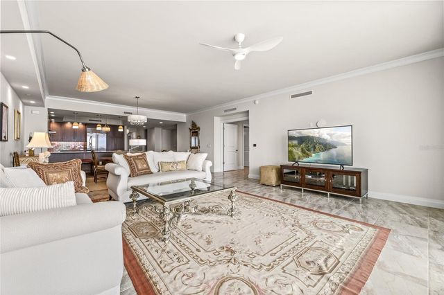 795 COLLANY ROAD 205, St Petersburg, FL 33715