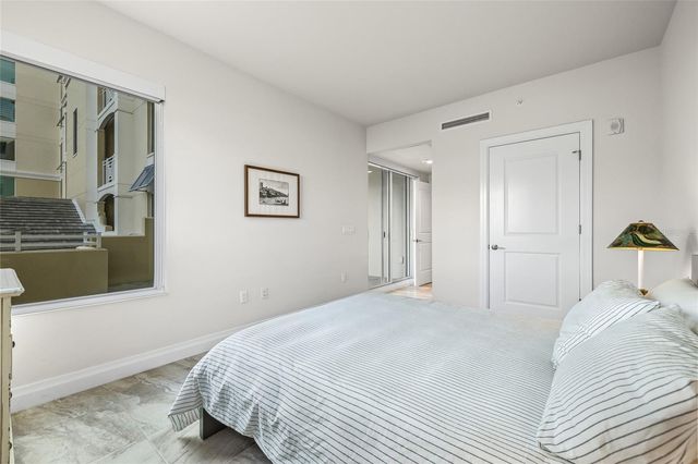 795 COLLANY ROAD 205, St Petersburg, FL 33715