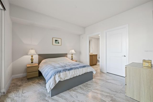 795 COLLANY ROAD 205, St Petersburg, FL 33715