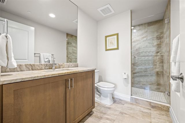 795 COLLANY ROAD 205, St Petersburg, FL 33715