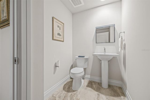 795 COLLANY ROAD 205, St Petersburg, FL 33715