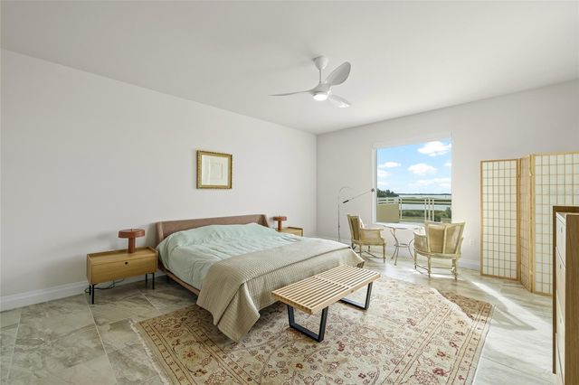 795 COLLANY ROAD 205, St Petersburg, FL 33715