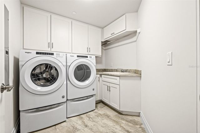 795 COLLANY ROAD 205, St Petersburg, FL 33715