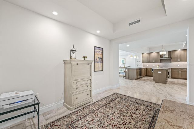 795 COLLANY ROAD 205, St Petersburg, FL 33715