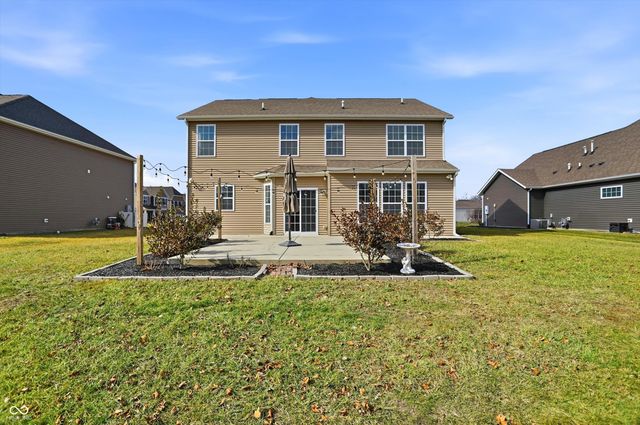 275 Entrance Hall View, Greenwood, IN 46142