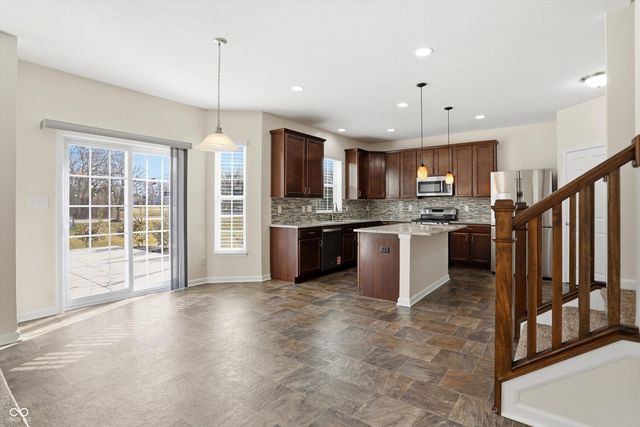 275 Entrance Hall View, Greenwood, IN 46142