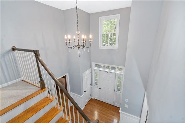 38 Old Farm Road, Bedford, NH 03110