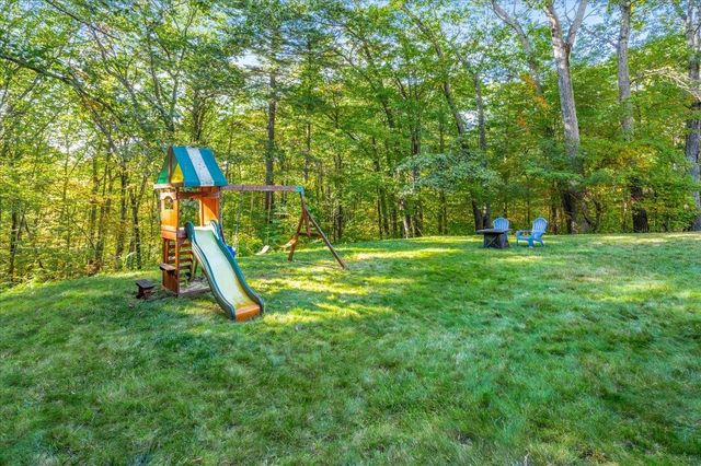 38 Old Farm Road, Bedford, NH 03110