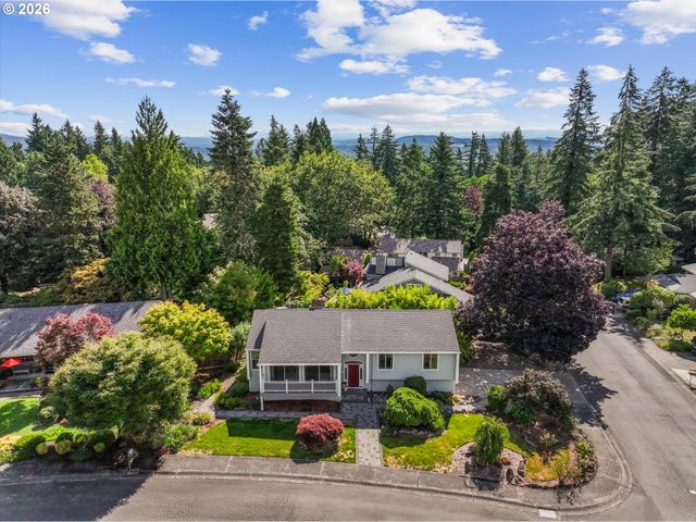 2498 SADDLE Ct, West Linn, OR 97068