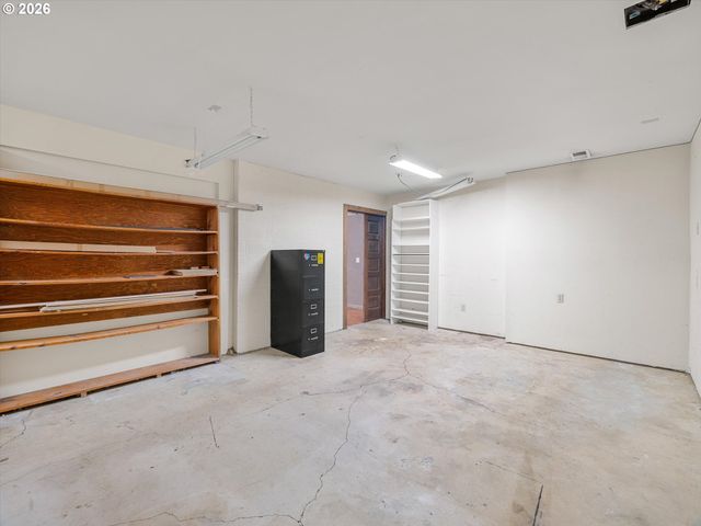 2498 SADDLE Ct, West Linn, OR 97068