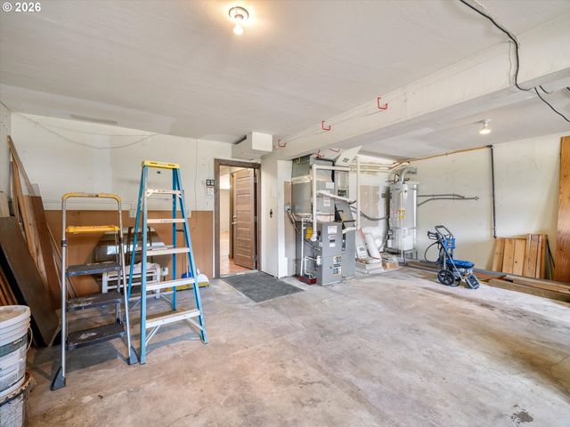 2498 SADDLE Ct, West Linn, OR 97068