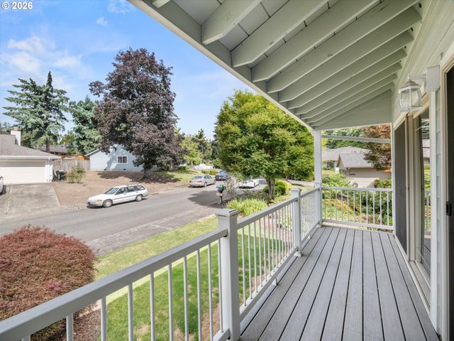 2498 SADDLE Ct, West Linn, OR 97068