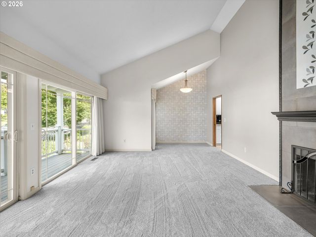 2498 SADDLE Ct, West Linn, OR 97068