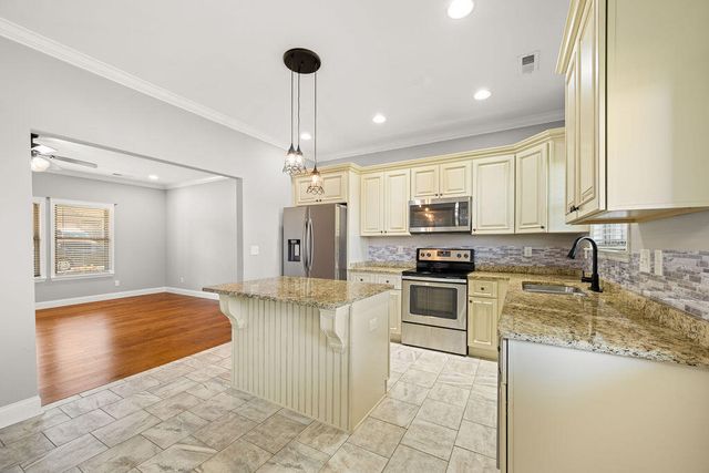 128 Franklin Circle, Fort Oglethorpe, GA 30742