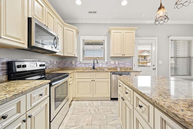 128 Franklin Circle, Fort Oglethorpe, GA 30742