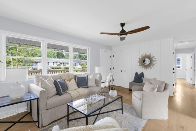 1130 San Juan Avenue, Charleston, SC 29407