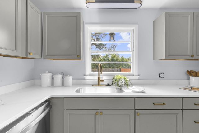 1130 San Juan Avenue, Charleston, SC 29407