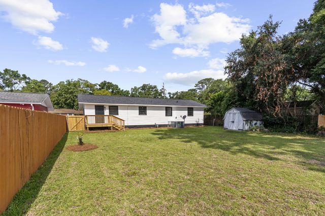 1130 San Juan Avenue, Charleston, SC 29407