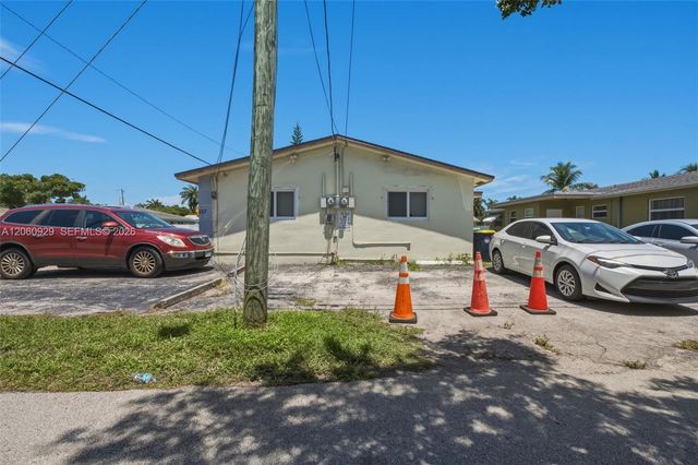 137 NE 1st Court, Dania Beach, FL 33004