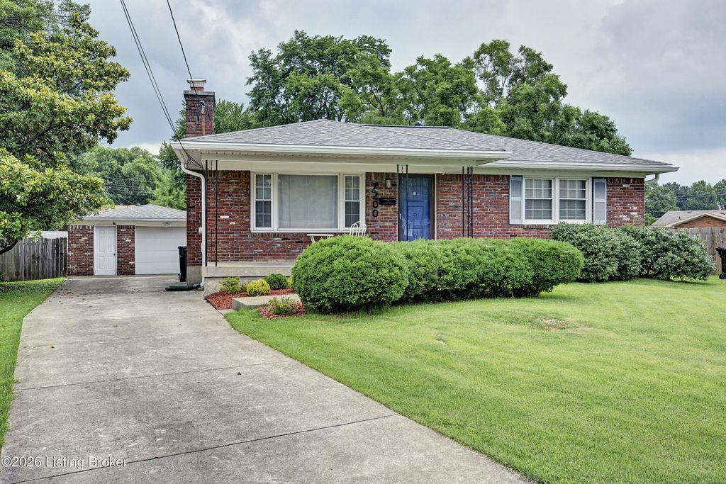7200 Kane Ct, Louisville, KY 40214