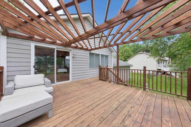 7250 Cactus Curve, Chanhassen, MN 55317
