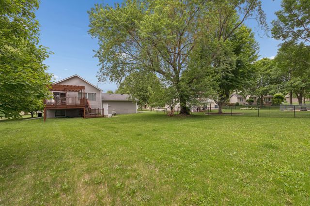 7250 Cactus Curve, Chanhassen, MN 55317
