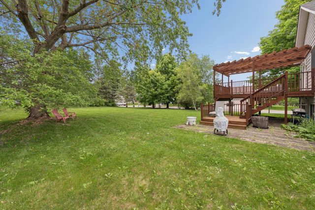 7250 Cactus Curve, Chanhassen, MN 55317