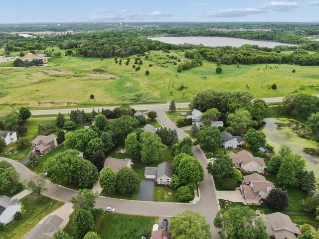 7250 Cactus Curve, Chanhassen, MN 55317