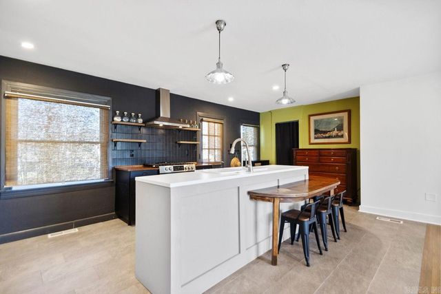 615 S Richards Street, Benton, AR 72015