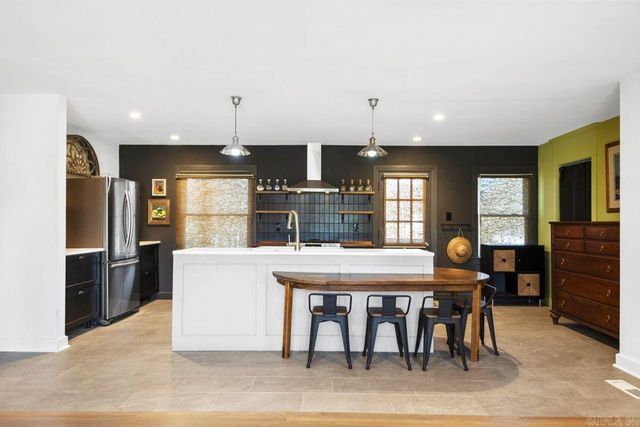 615 S Richards Street, Benton, AR 72015