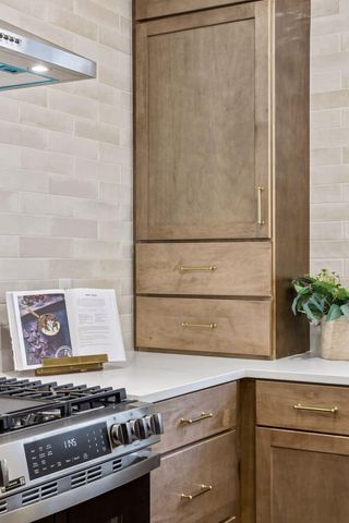 941 Hague Avenue, Saint Paul, MN 55104