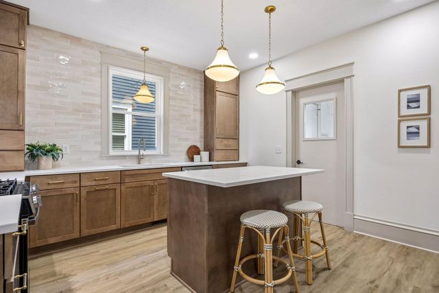 941 Hague Avenue, Saint Paul, MN 55104