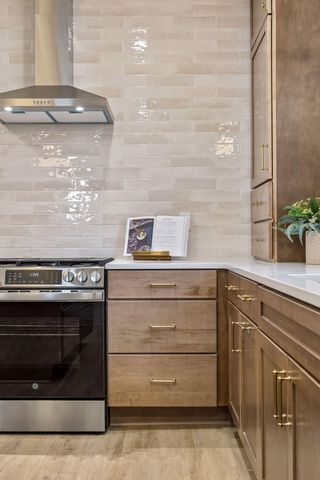 941 Hague Avenue, Saint Paul, MN 55104