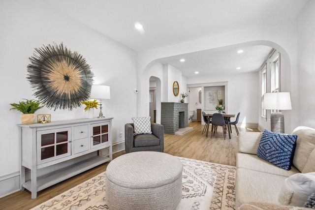 941 Hague Avenue, Saint Paul, MN 55104