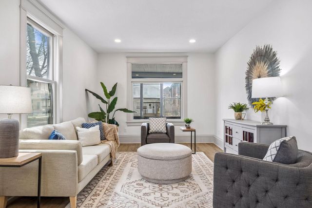 941 Hague Avenue, Saint Paul, MN 55104