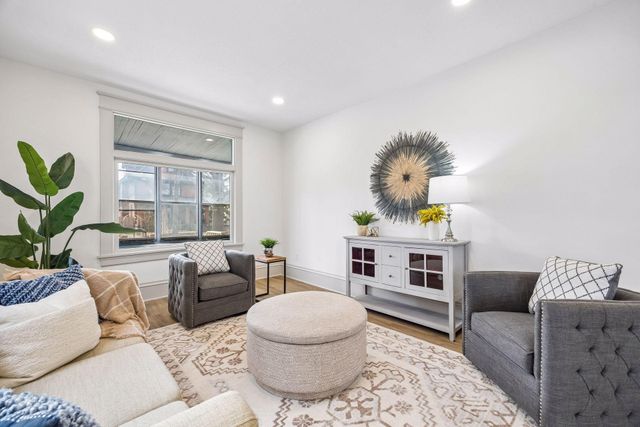 941 Hague Avenue, Saint Paul, MN 55104