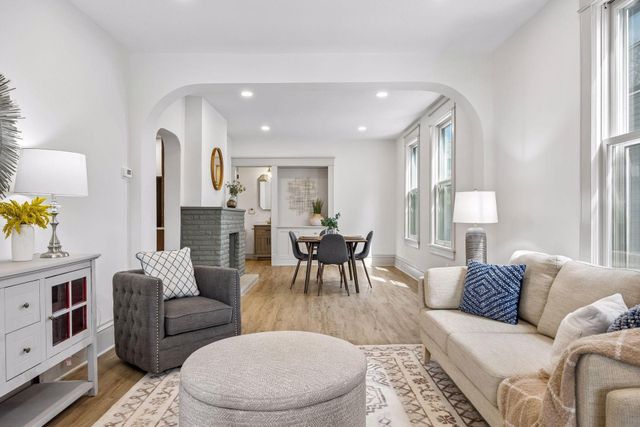 941 Hague Avenue, Saint Paul, MN 55104