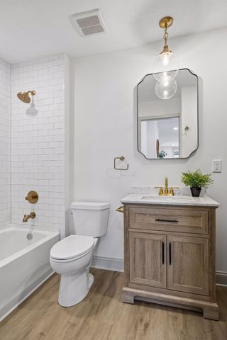 941 Hague Avenue, Saint Paul, MN 55104