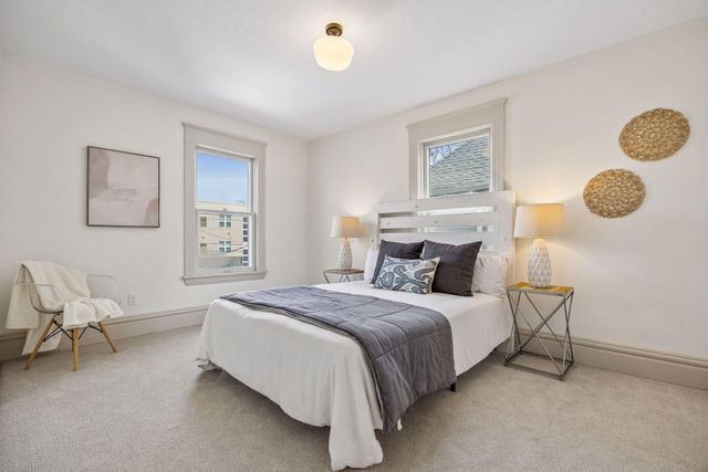 941 Hague Avenue, Saint Paul, MN 55104