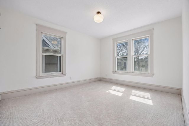 941 Hague Avenue, Saint Paul, MN 55104