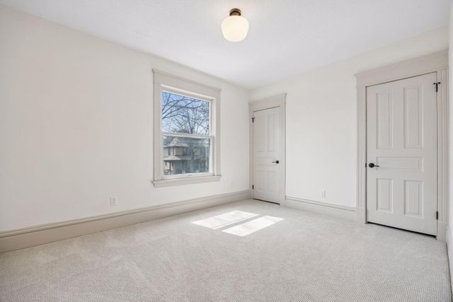 941 Hague Avenue, Saint Paul, MN 55104