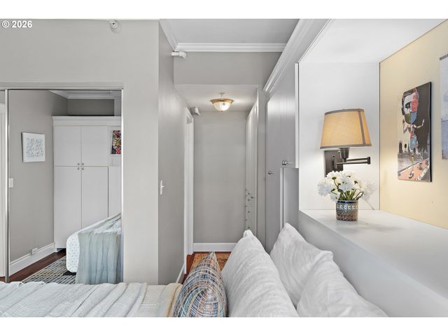 1005 Sw PARK Ave 406, Portland, OR 97205