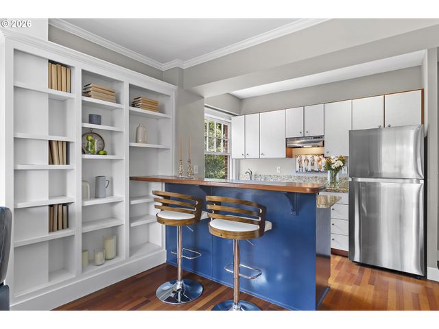1005 Sw PARK Ave 406, Portland, OR 97205