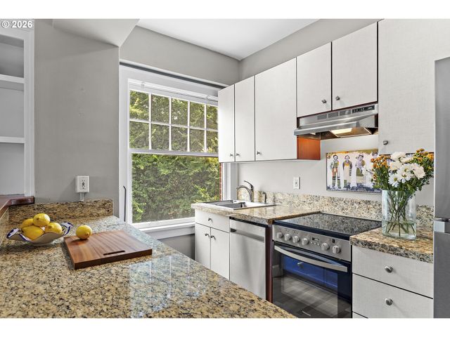 1005 Sw PARK Ave 406, Portland, OR 97205