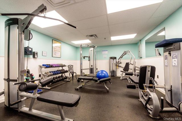 2 Richmond Road 3U, Lido Beach, NY 11561