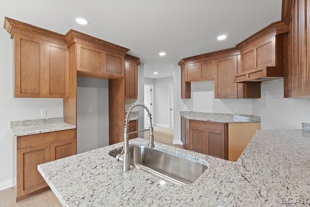 2821 Eunice Circle, Adrian, MI 49221