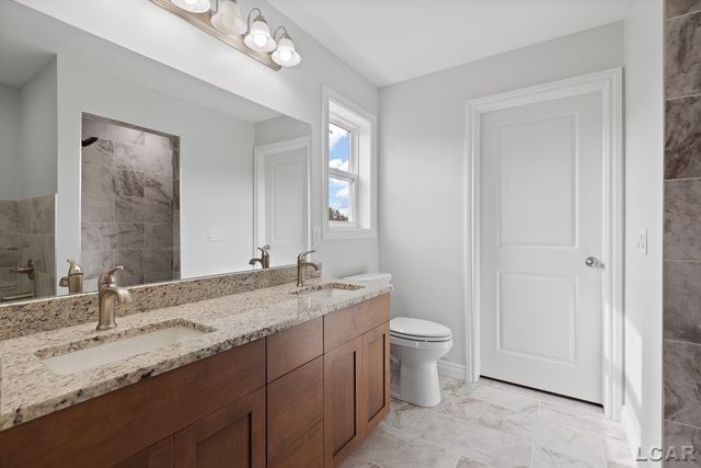 2821 Eunice Circle, Adrian, MI 49221