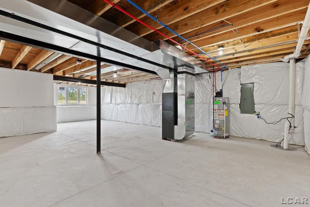 2821 Eunice Circle, Adrian, MI 49221