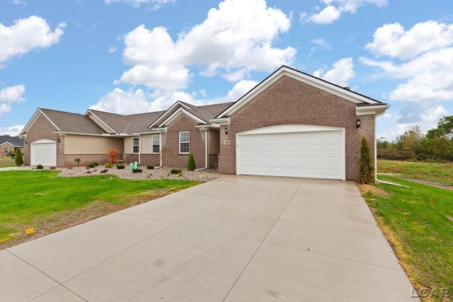 2821 Eunice Circle, Adrian, MI 49221